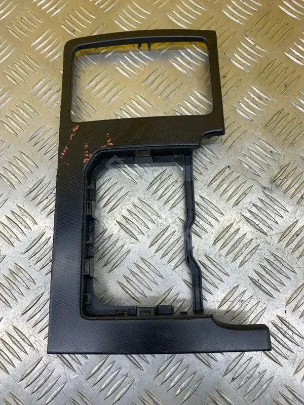 Пластик салона 7313560040