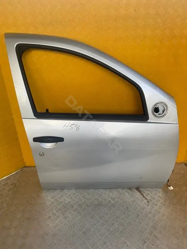 Стекло двери 803000544R
