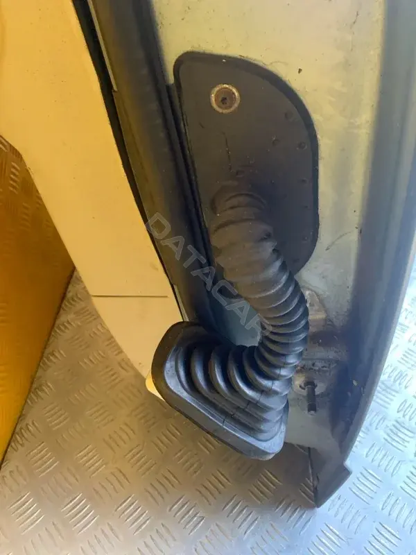 Проводка двери 68068039AB