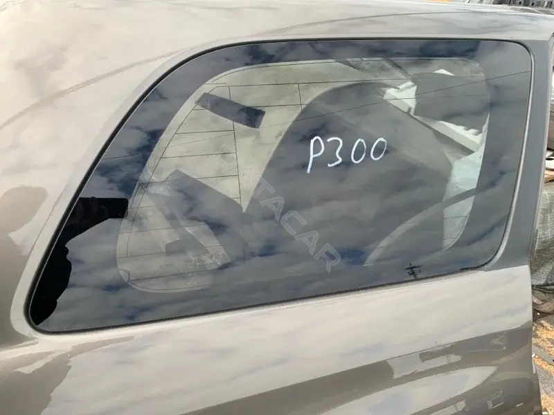 Стекло двери 627100C060