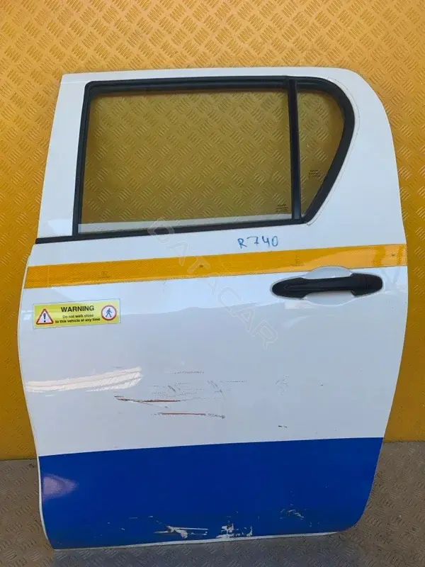 Стекло двери 681140K220