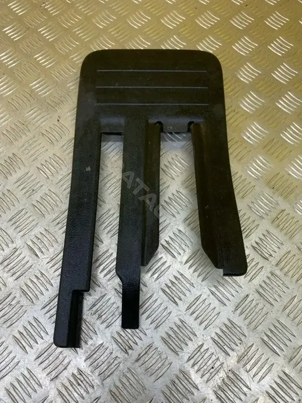 Пластик салона 721570C020