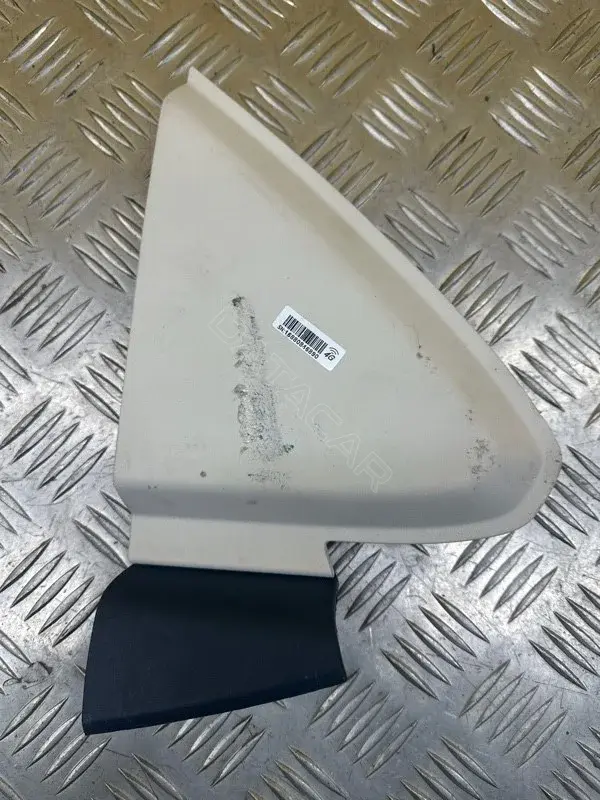 Пластик салона 8893260366