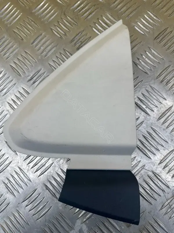 Пластик салона 8893256188