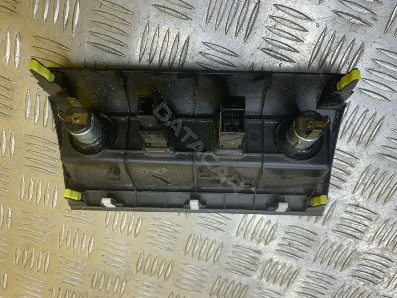 Разъем AUX / USB 554340C030