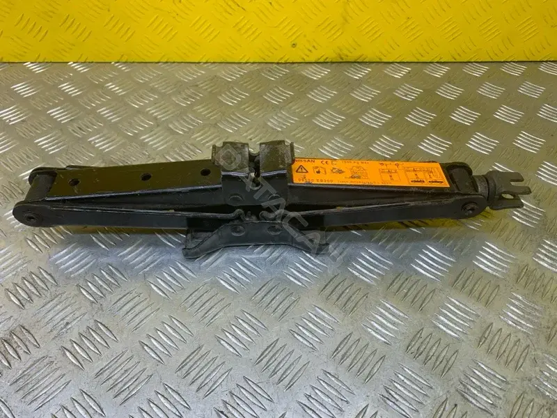 Домкраты 99550EB300