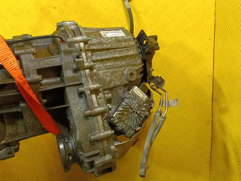 Раздаточная коробка LR101747