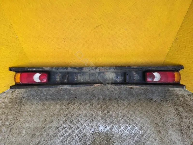 Задний бампер 85022F3903