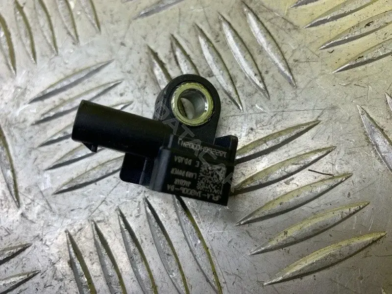 Датчик удара JPLA148006DA