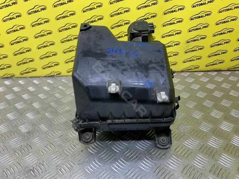 Корпус воздушного фильтра 1500A356