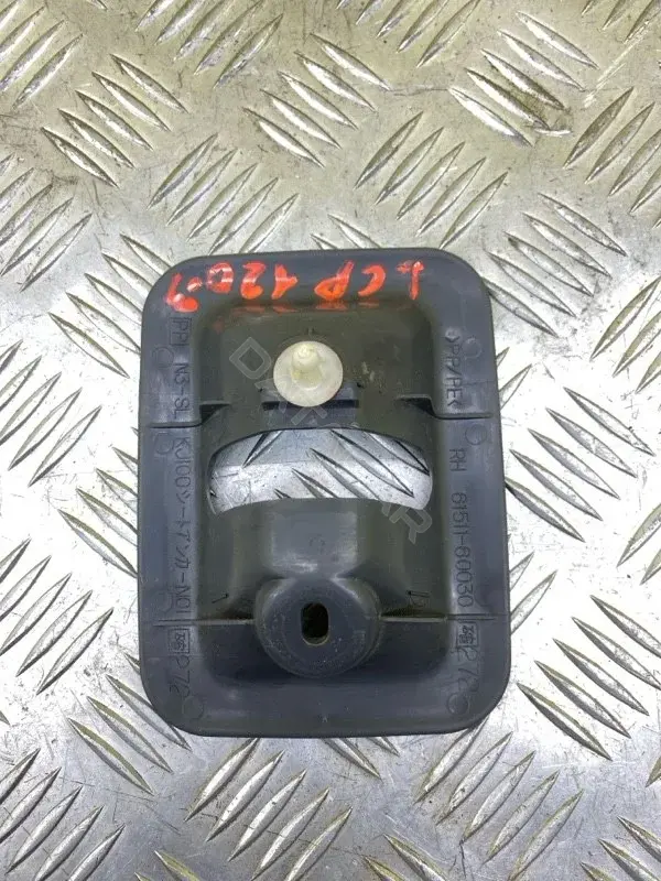 Пластик салона 6151160030
