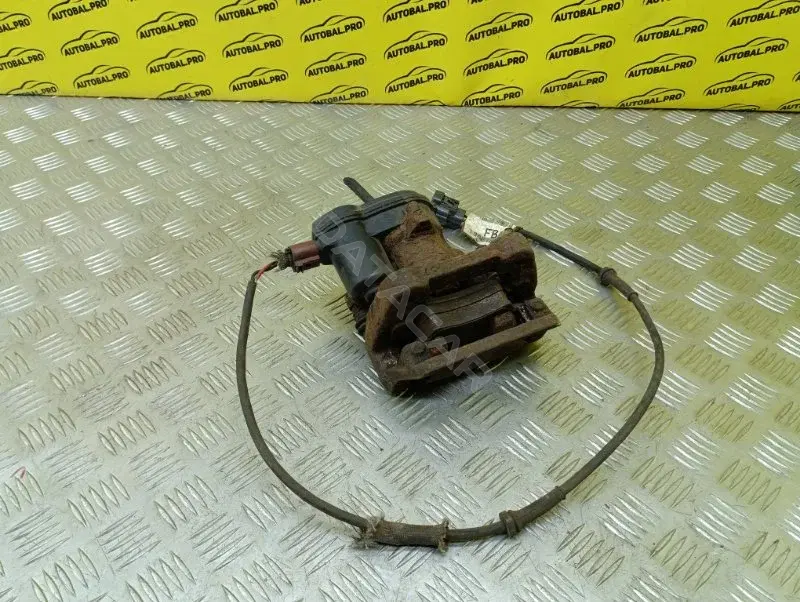 Суппорт тормозной LR027126
