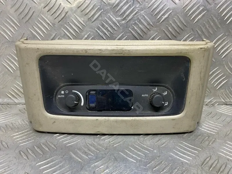 Блок управления климат-контролем P05005009AD
