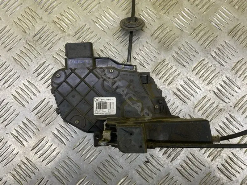 Замок двери 6W8A21813AD