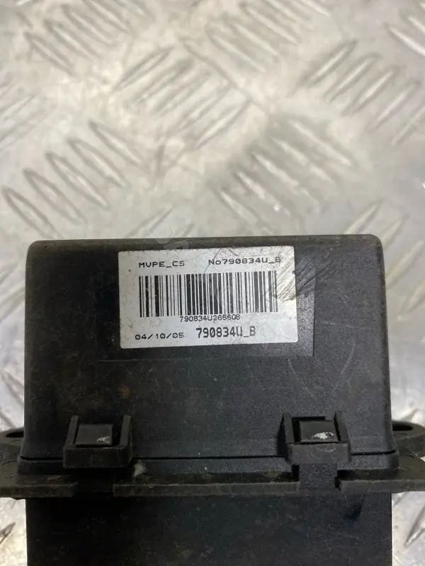 Резистор печки 790834U