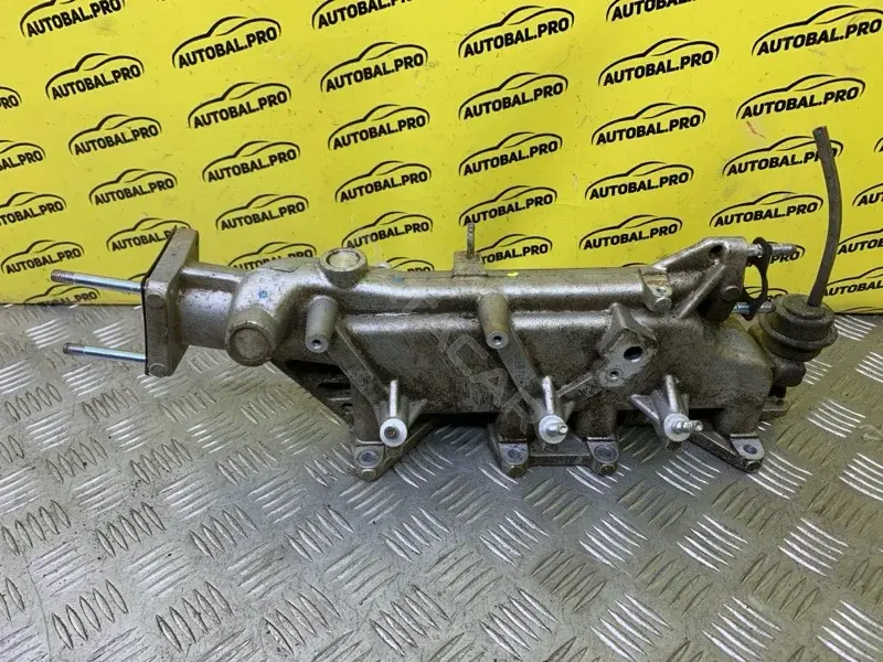 Коллектор впускной 1449118
