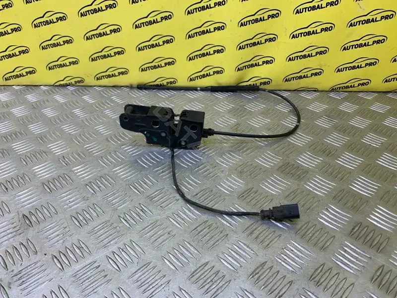 Замок капота 1Z0823509E