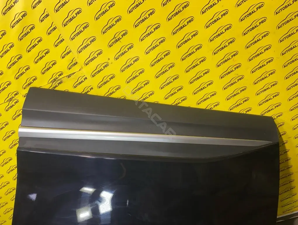 Накладка двери 87721R2000