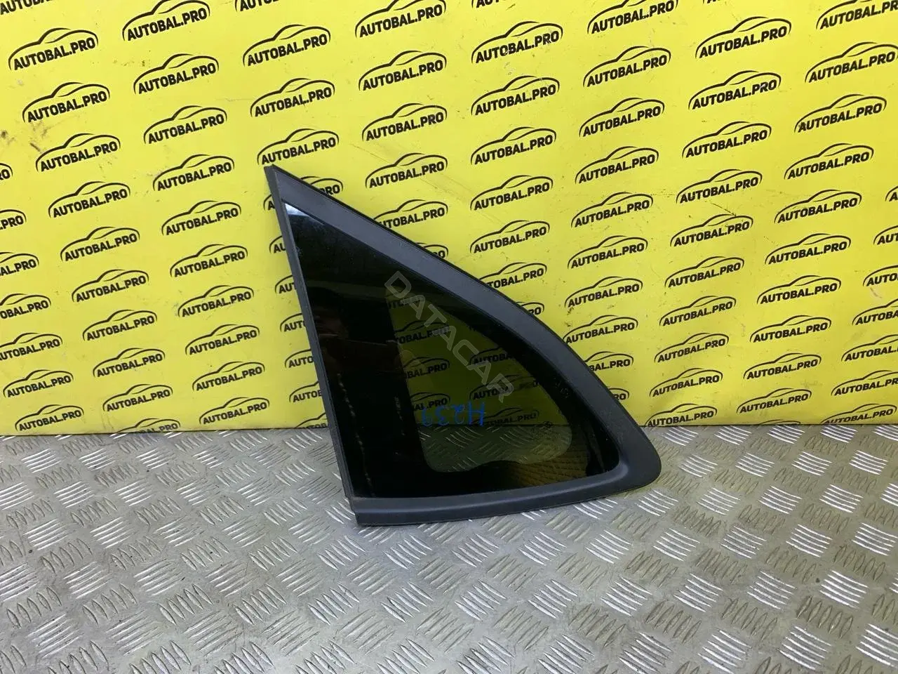 Стекло двери 87810D3010