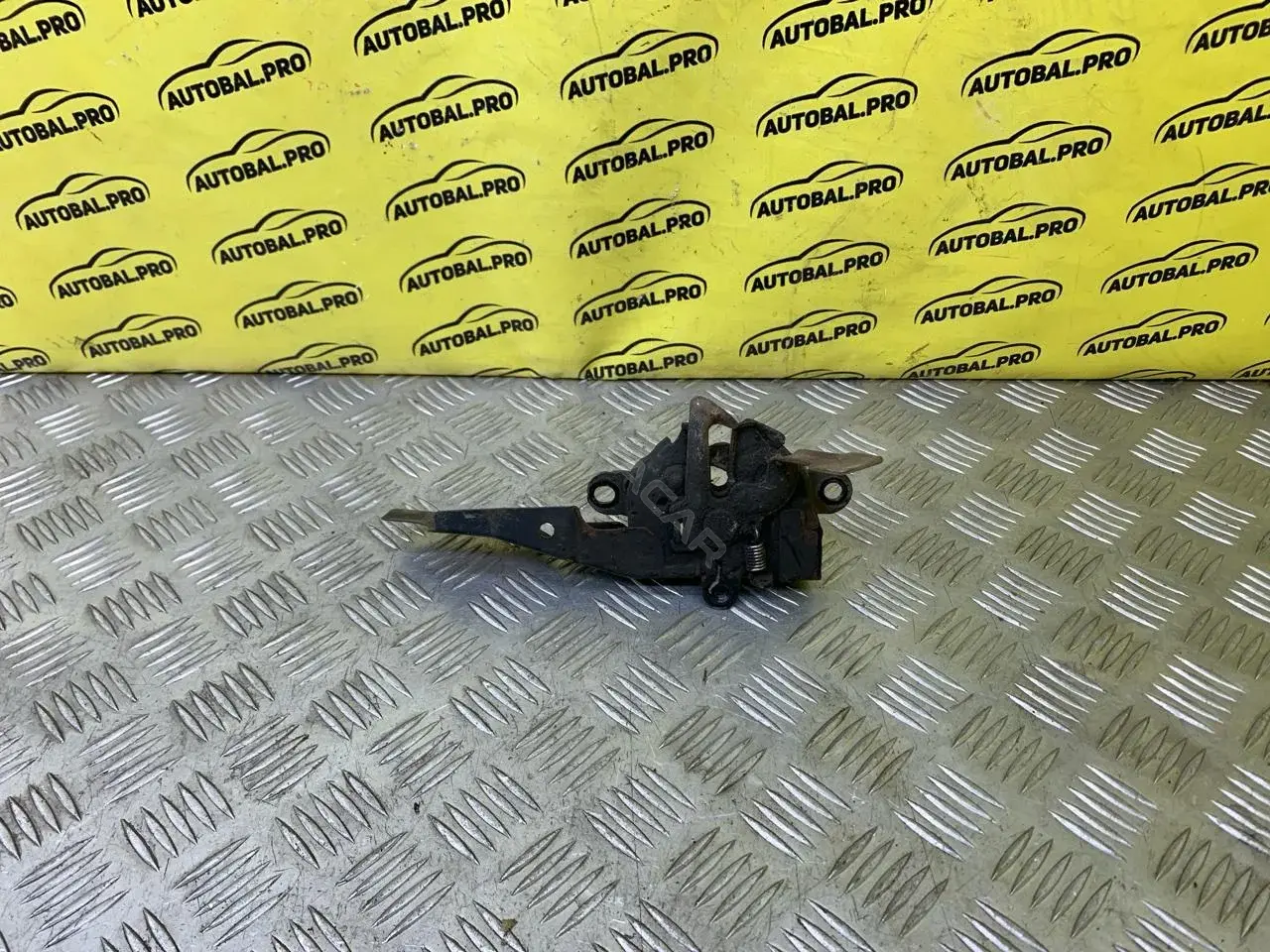 Замок капота 535100K310