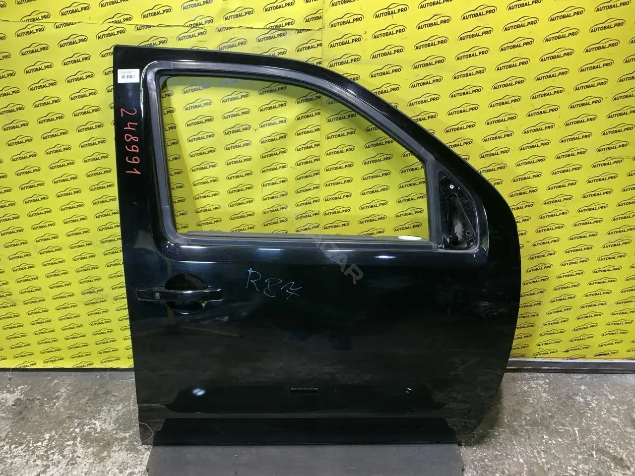Стекло двери 80300EB310