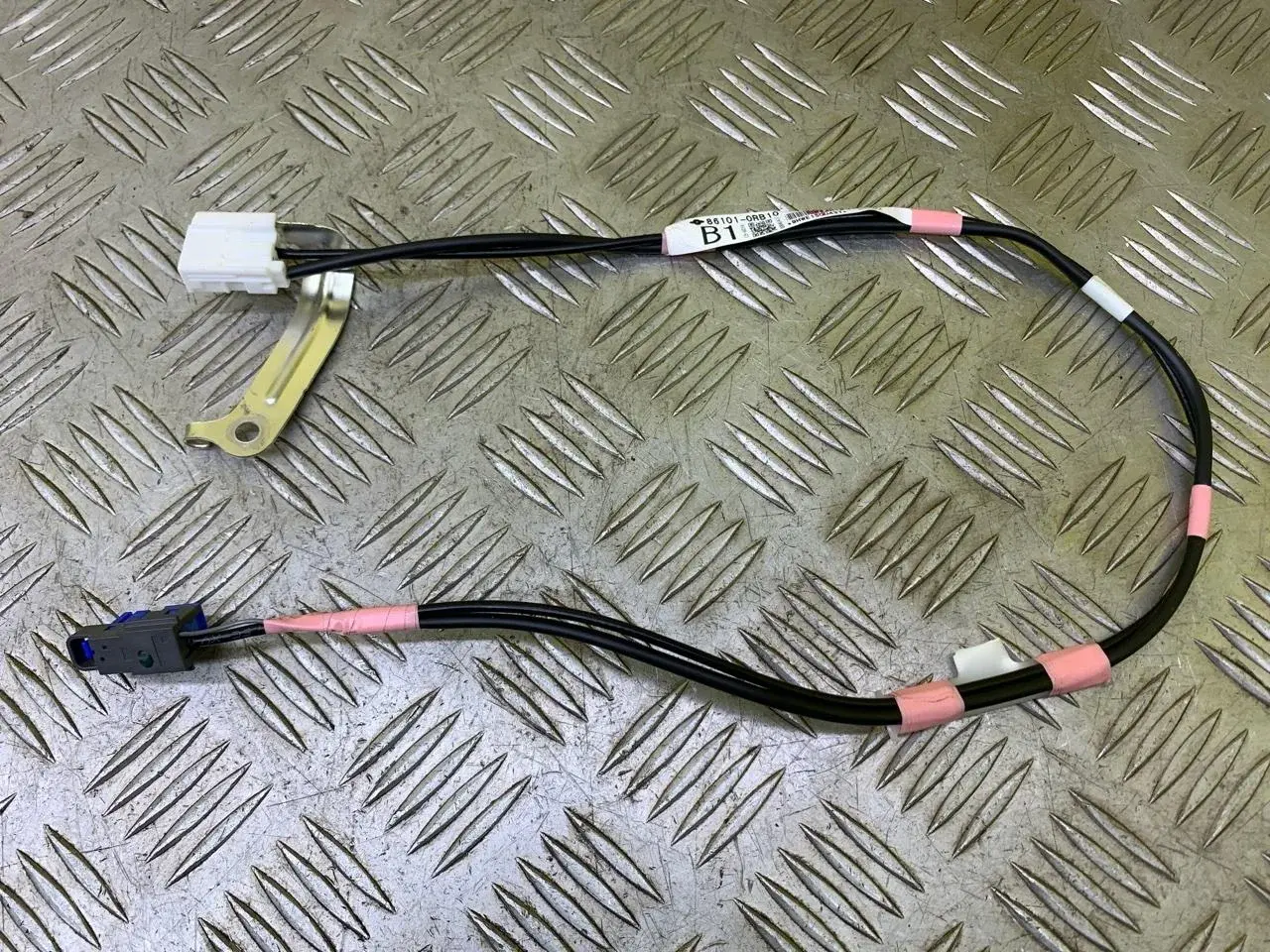 Проводка 861010RB10