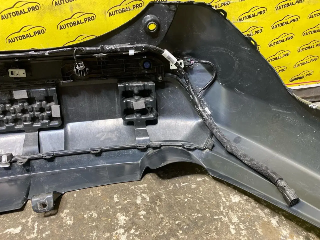 Проводка бампера 821820R183