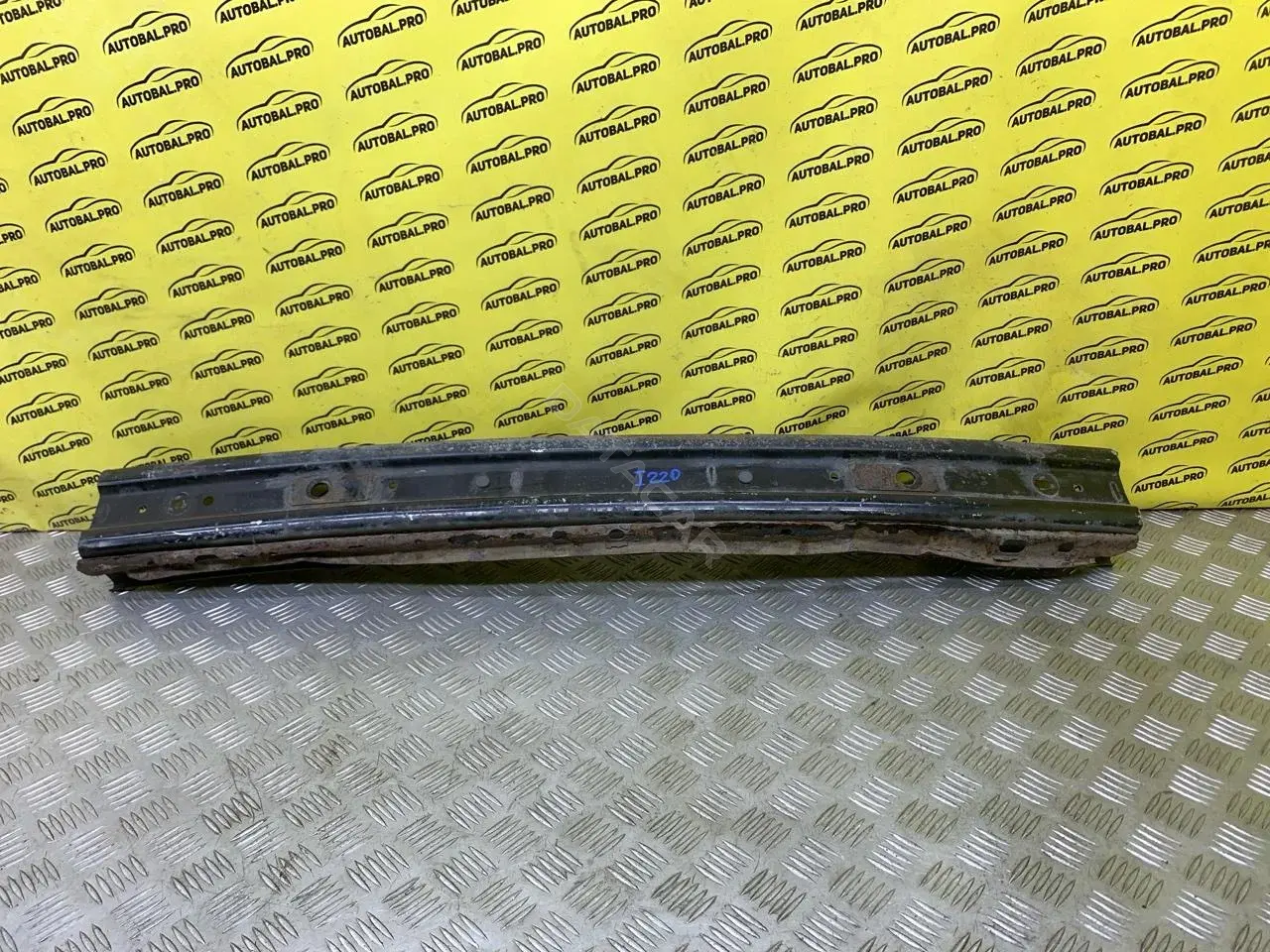 Усилитель бампера AB3917F021DD