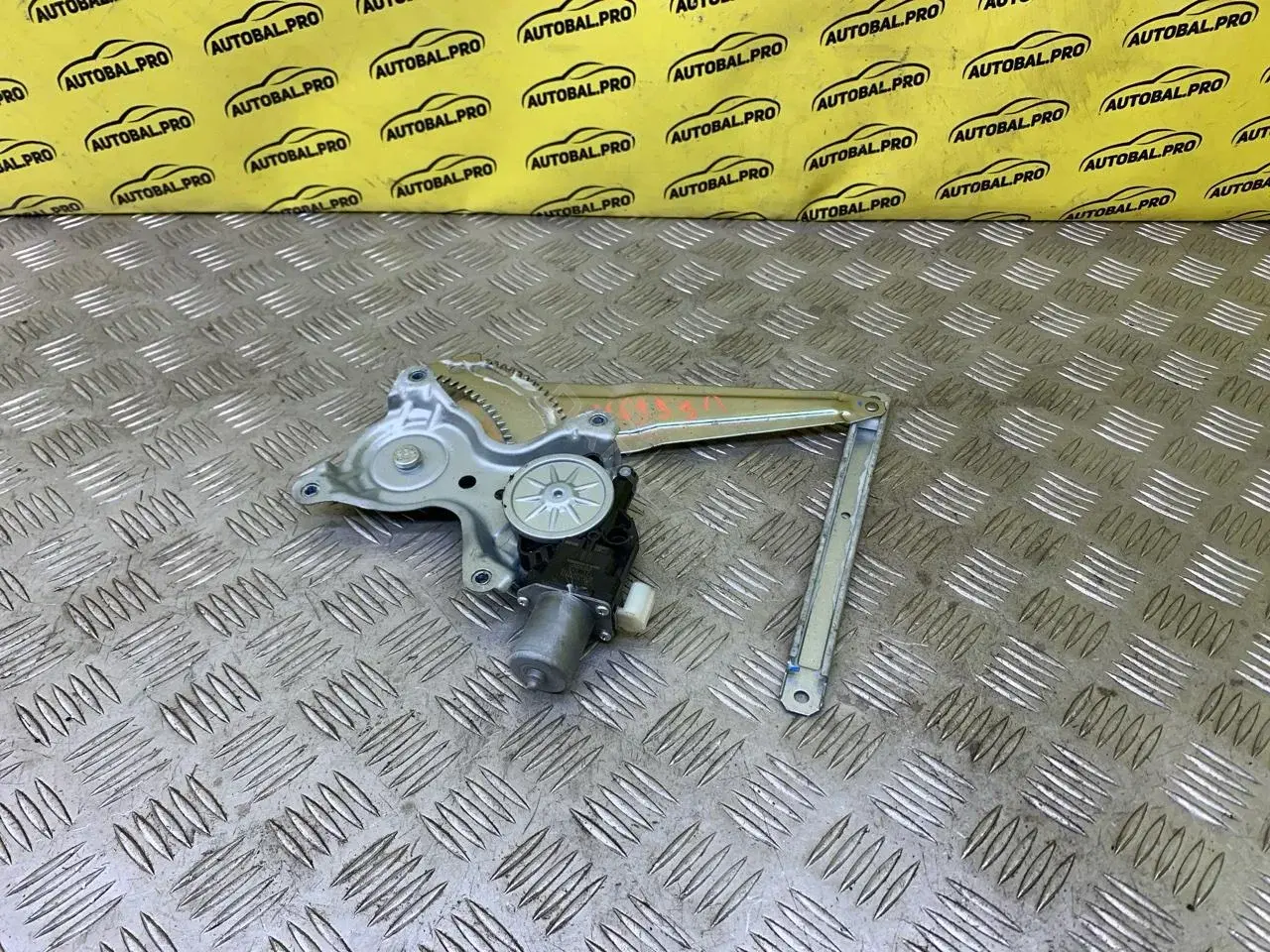 Стеклоподъемник 5743A341