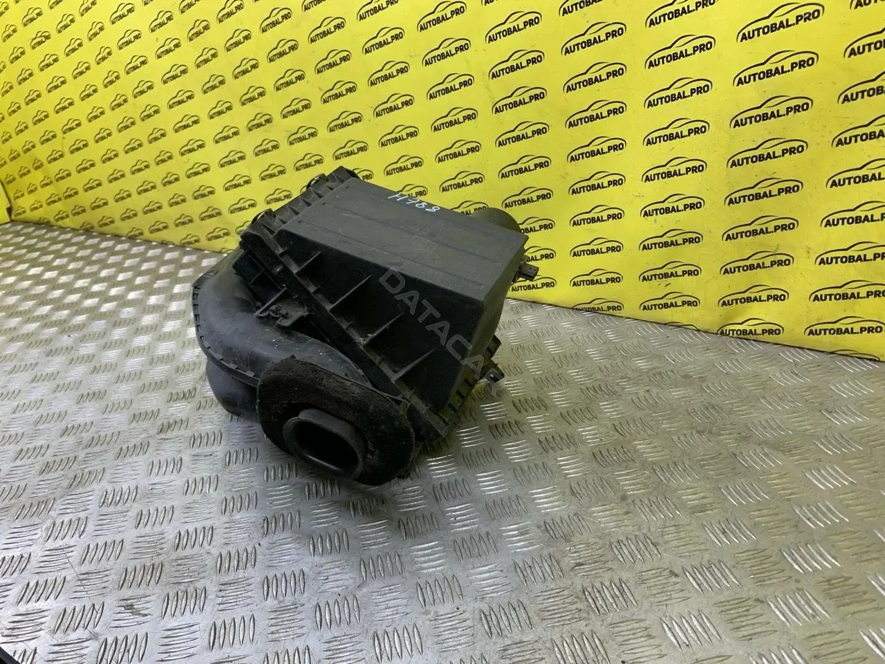 Корпус воздушного фильтра 165005X00A