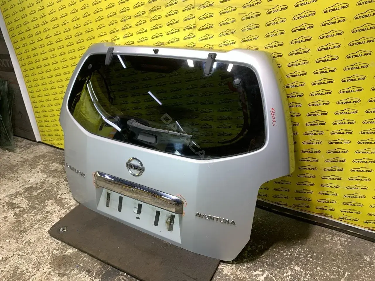 Крышка багажника 90152EB335