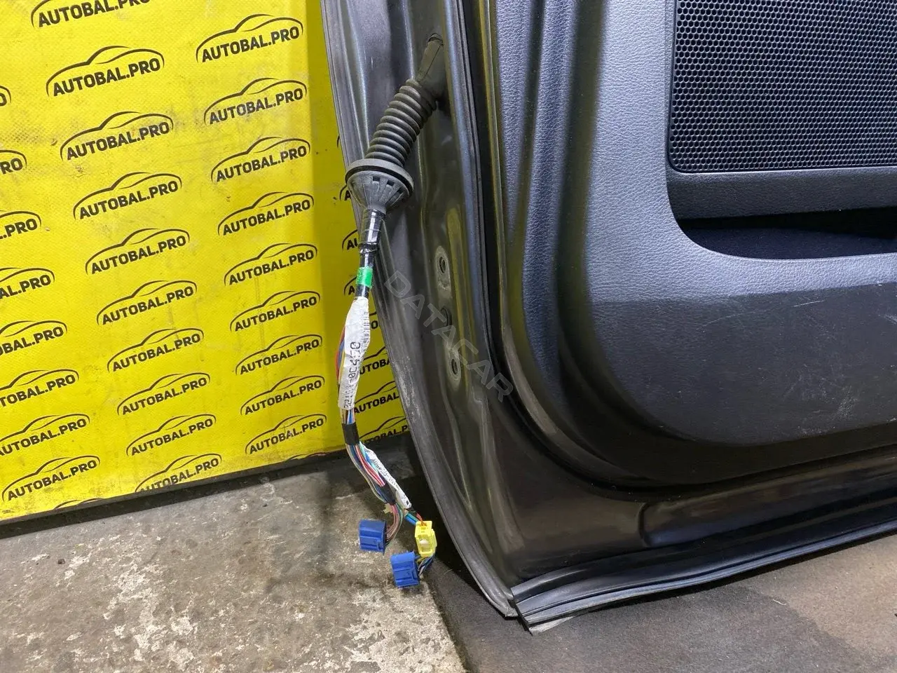 Проводка двери 321510C450