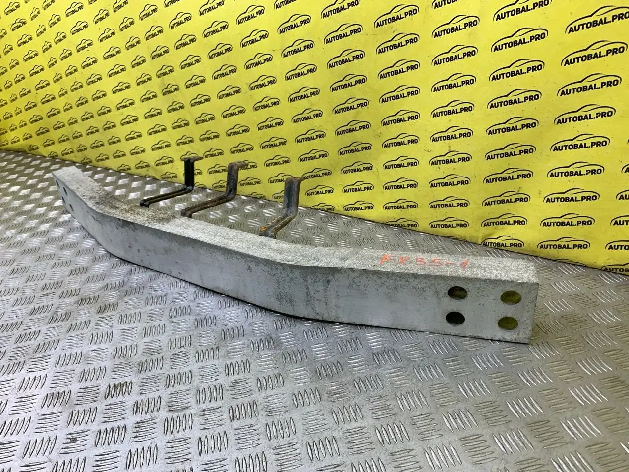 Усилитель бампера 850301CA0A