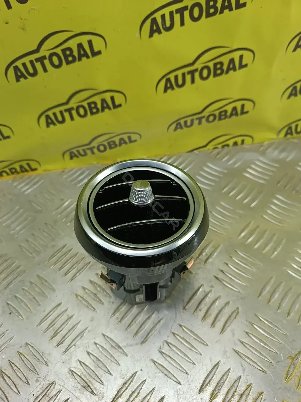 Дефлектор обдува салона A2058304400