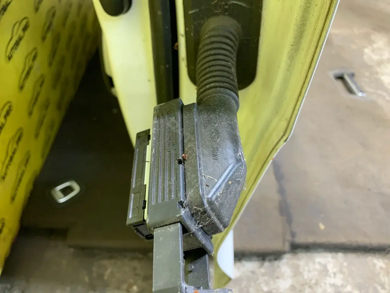 Проводка двери 91606J5530