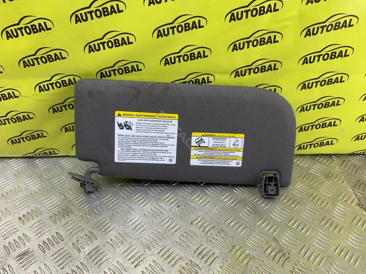 Козырек солнцезащитный JL3Z1504104AA