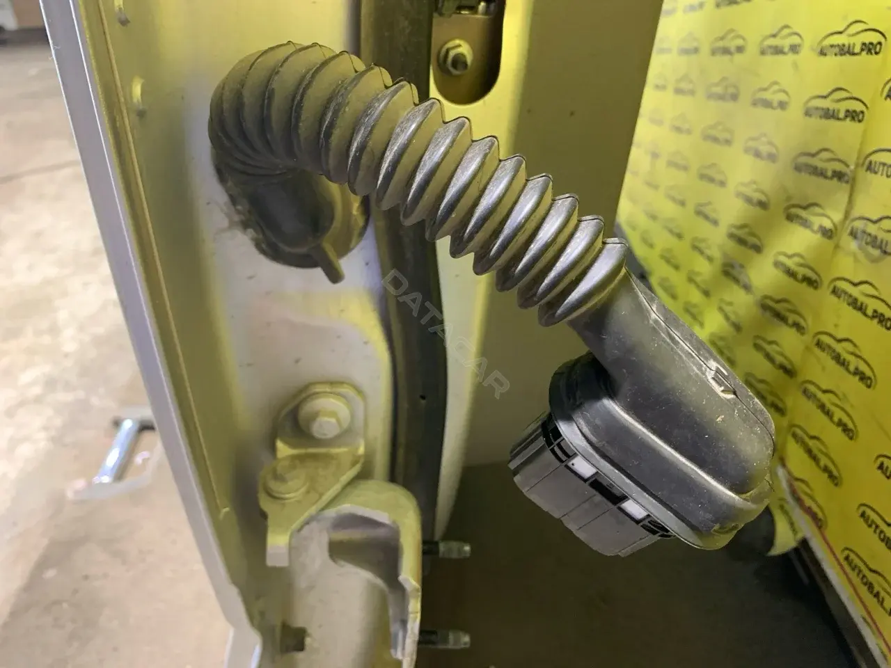 Проводка двери HL3T14632EC