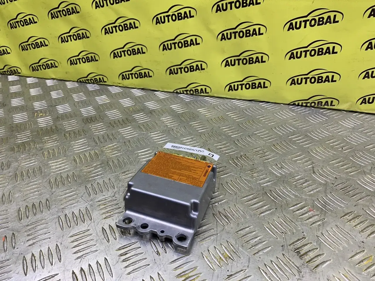 Блок управления подушками безопасности 988201CX0A