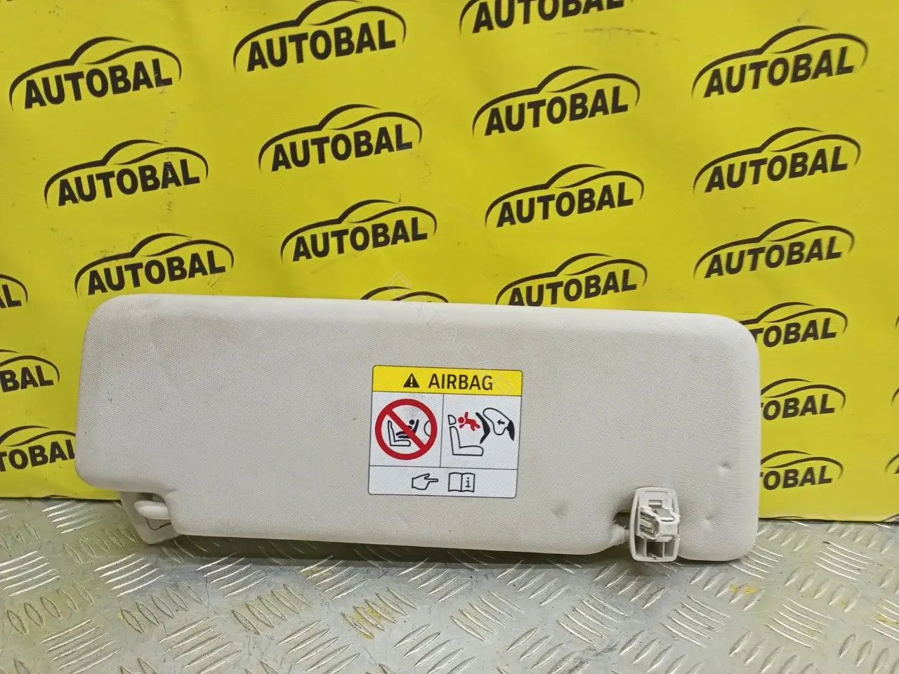 Козырек солнцезащитный 51165A2BAB6