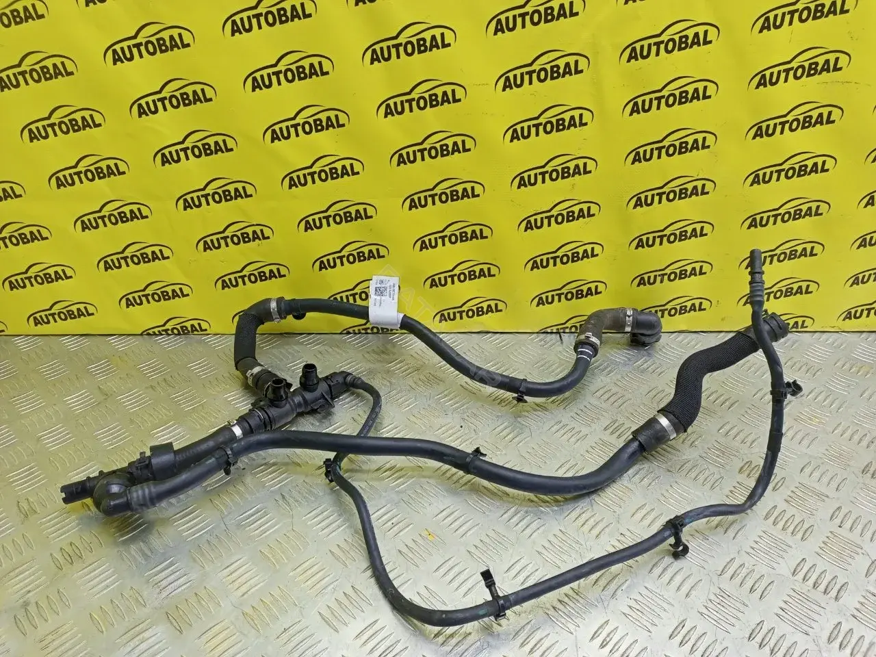 Патрубки системы охлаждения JK8310C754AA