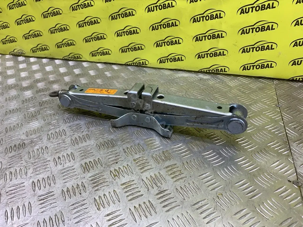 Домкраты 995501JH0A