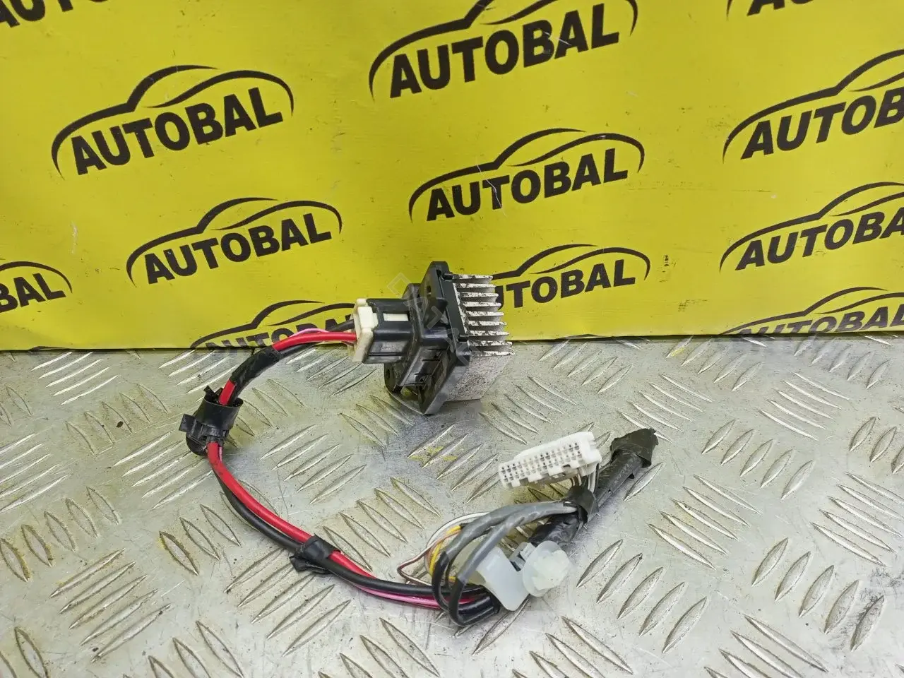 Резистор печки 7810A284