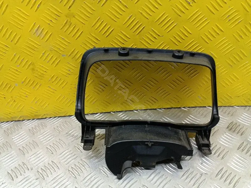 Кожух панели приборов MK569139