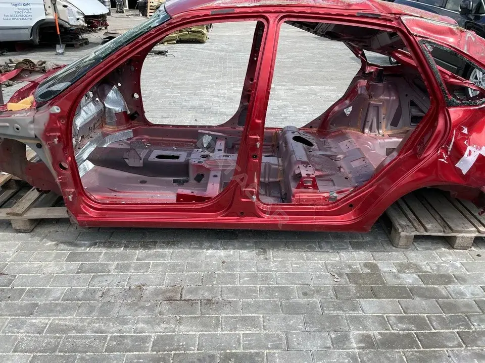 Порог LADA