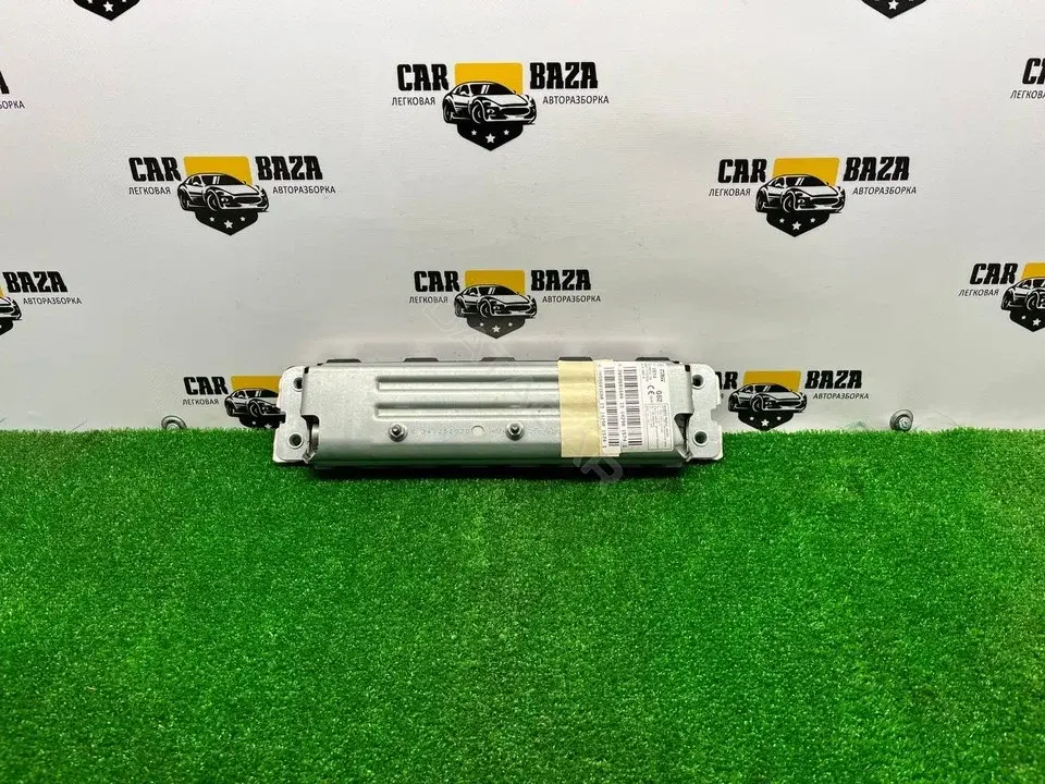 Подушка безопасности A2058601600