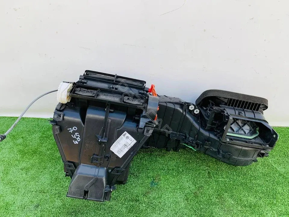 Корпус отопителя (печки) 5CU820003H