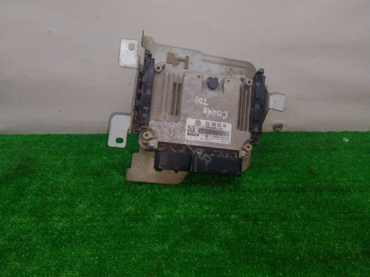 Блок управления двигателем 03G906021AR