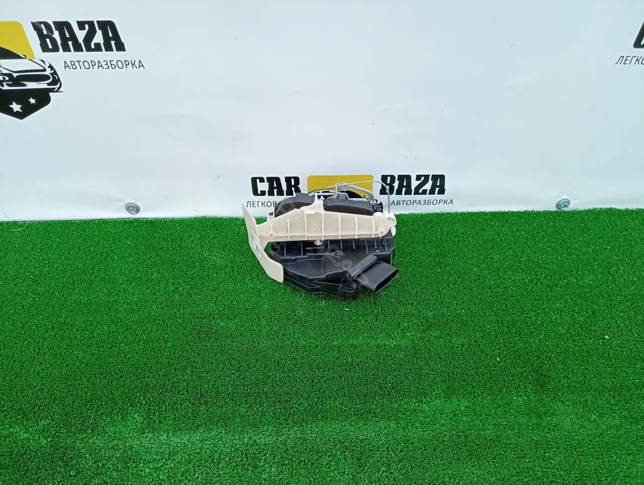 Замок крышки багажника BF6AF21813BF