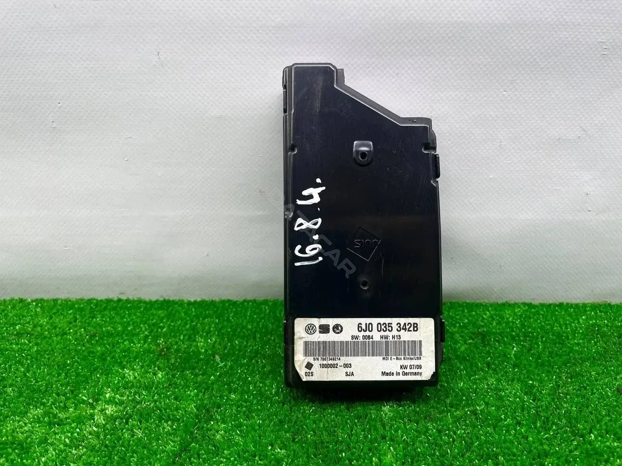 Блок управления USB 6J0035342B