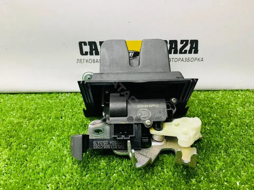 Замок крышки багажника 3V0827505C